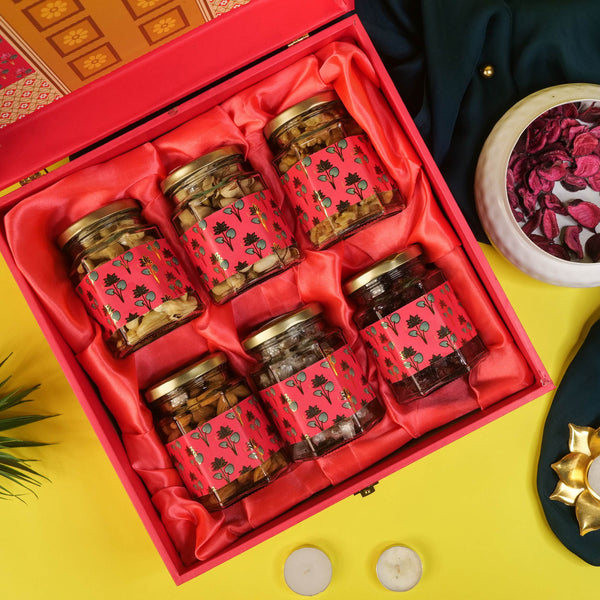 Royal Palace Diwali Hamper with Premium Dry Fruits.